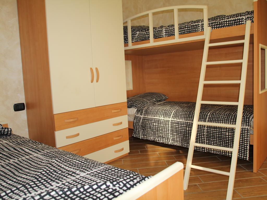 Agriturismo Il Sorriso Dei Figli Argegno Habitación foto