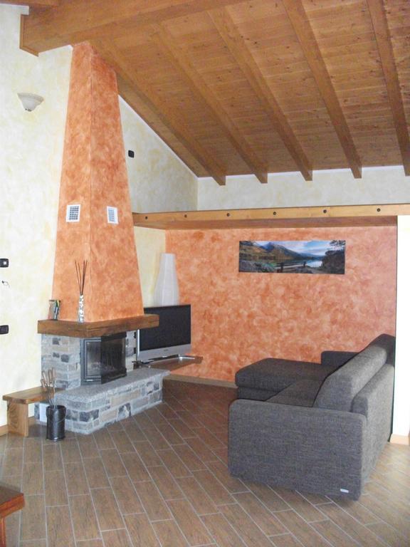 Agriturismo Il Sorriso Dei Figli Argegno Habitación foto